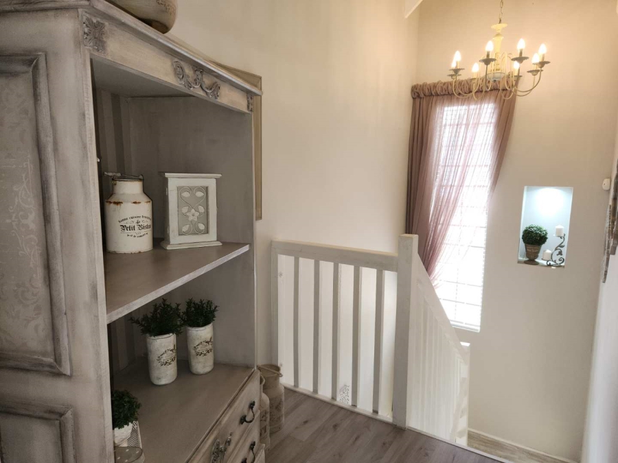 3 Bedroom Property for Sale in Vakansieplaas Western Cape